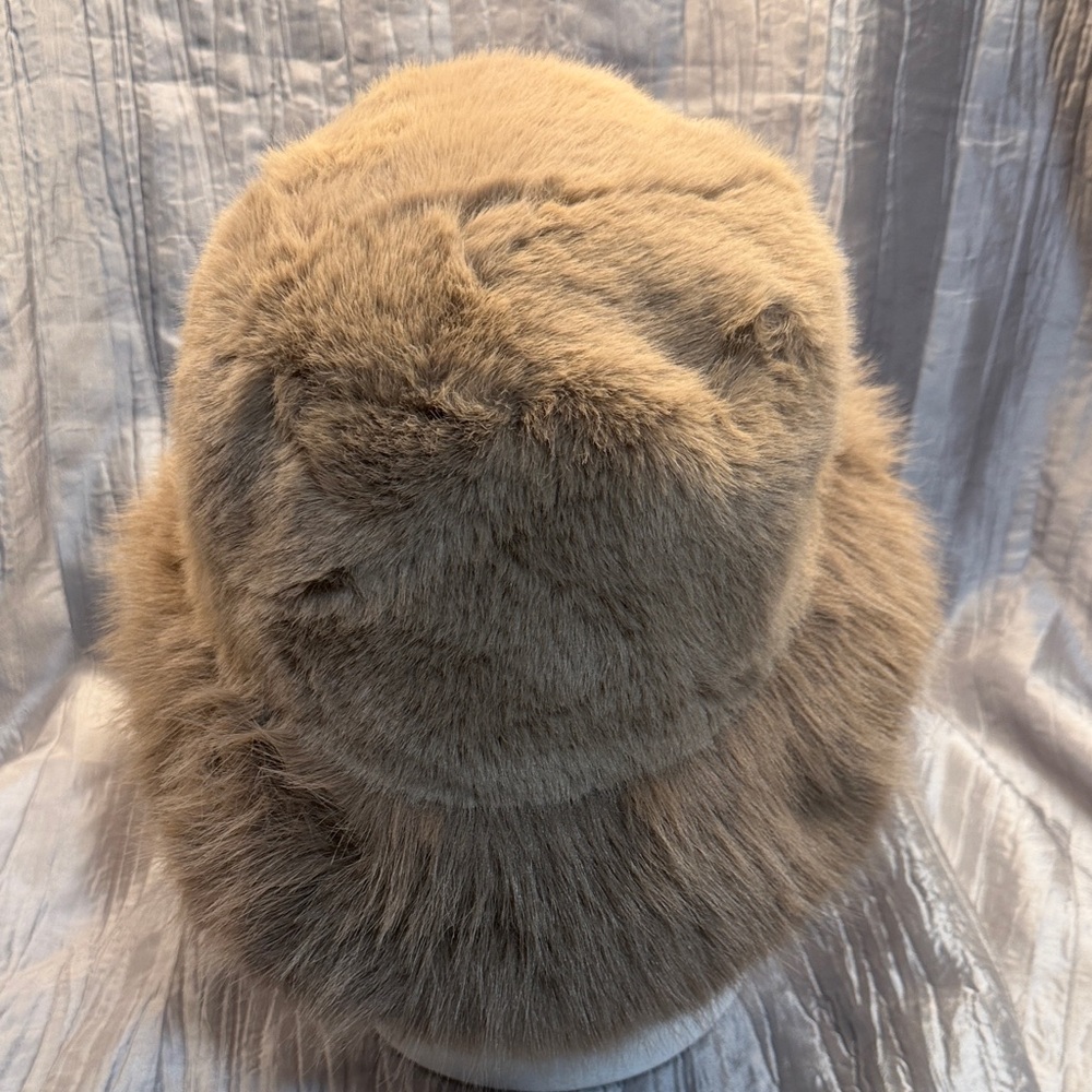 Plush Tan Faux Fur Hat - Picture 4 of 8